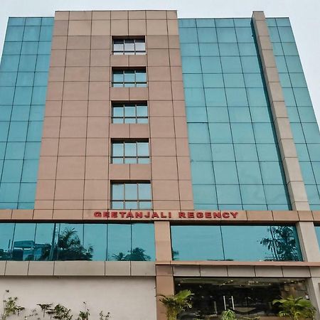 Oyo 3811 Geetanjali Regency Otel Kalküta Dış mekan fotoğraf