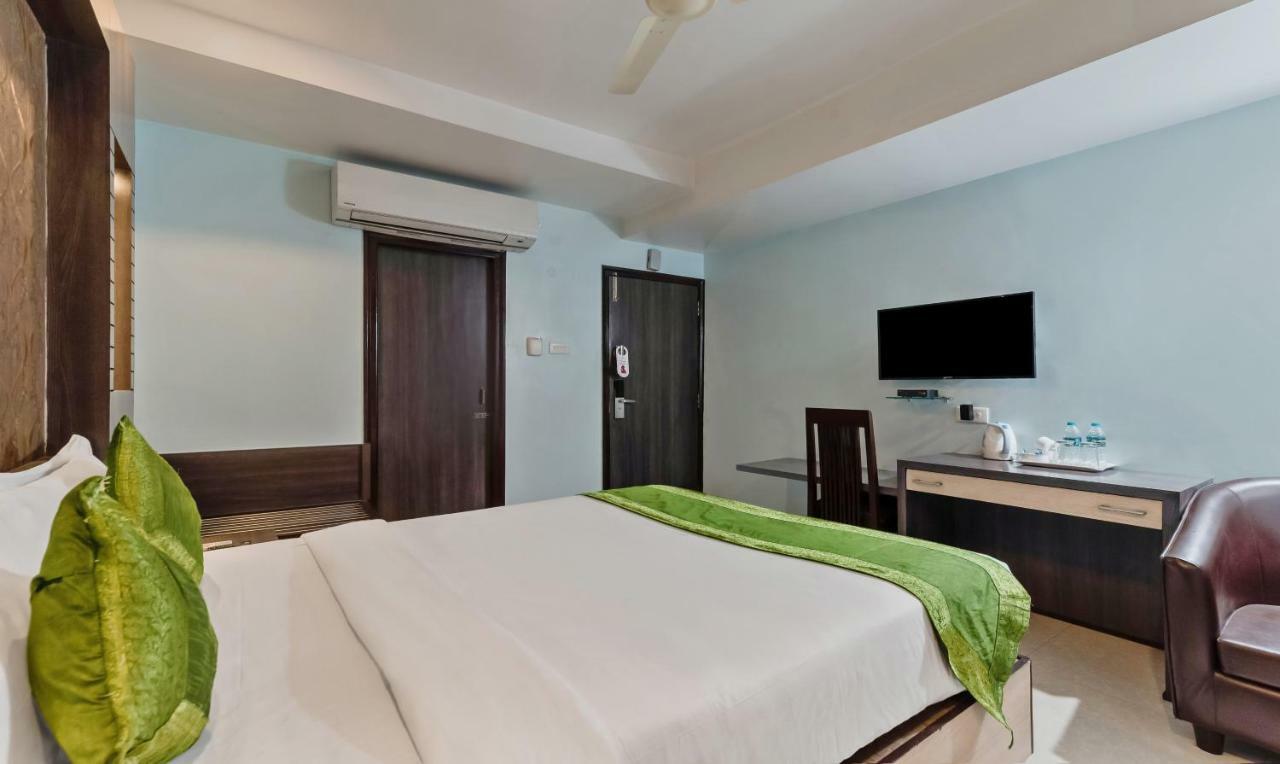 Oyo 3811 Geetanjali Regency Otel Kalküta Dış mekan fotoğraf