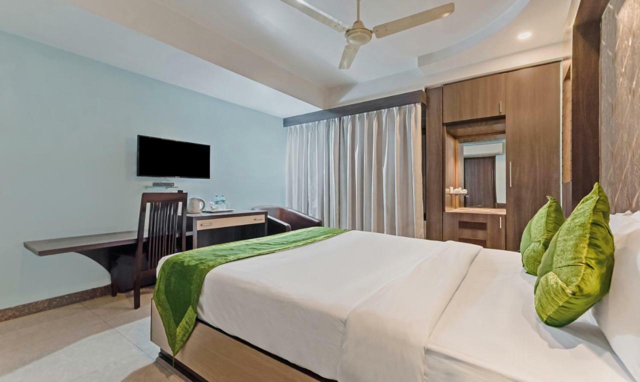 Oyo 3811 Geetanjali Regency Otel Kalküta Dış mekan fotoğraf