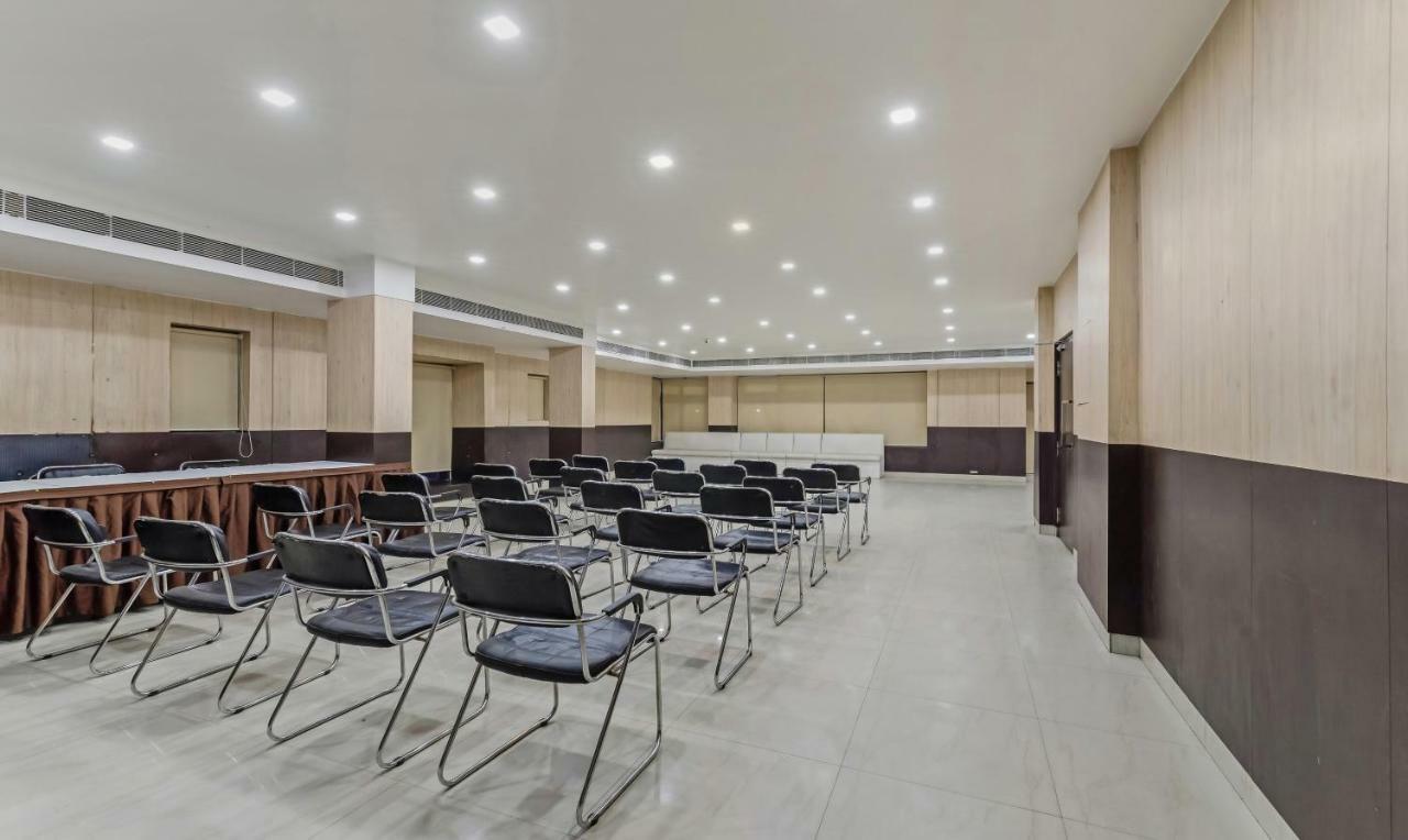 Oyo 3811 Geetanjali Regency Otel Kalküta Dış mekan fotoğraf