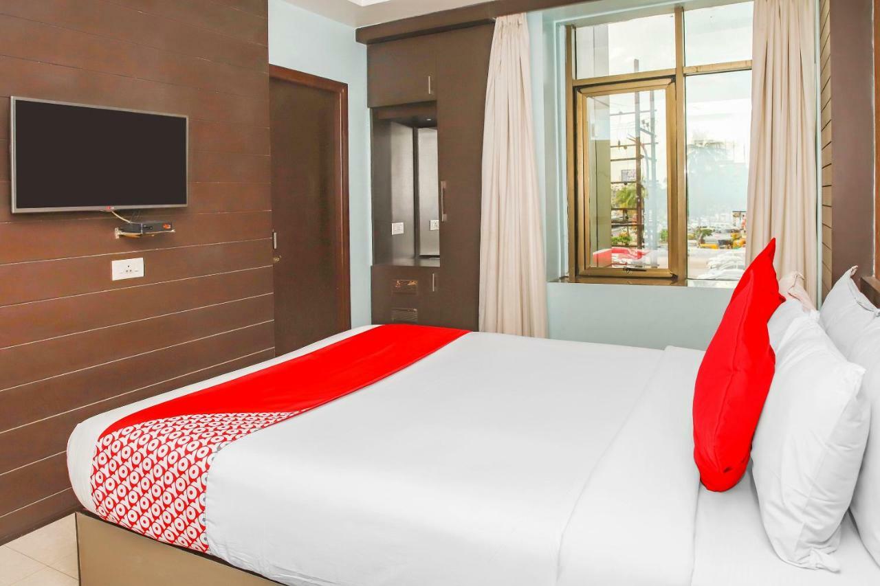 Oyo 3811 Geetanjali Regency Otel Kalküta Dış mekan fotoğraf